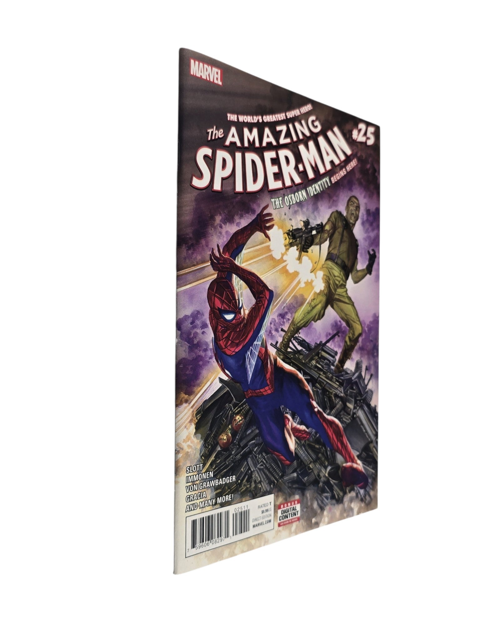 Amazing Spider-Man Vol. 4 #25A, Alex Ross Cover, Marvel '17 — front cover, spine edge