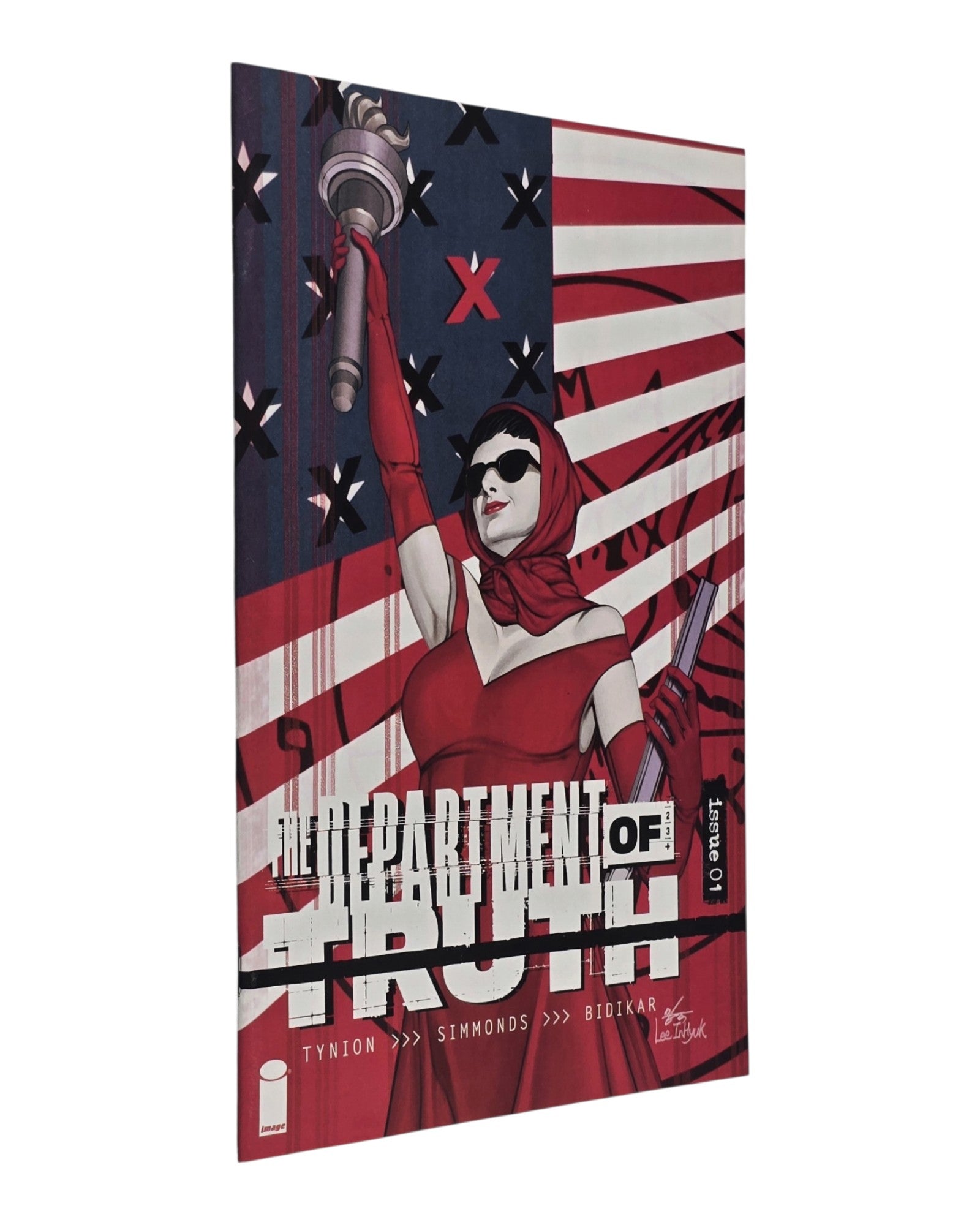 Department of Truth #1D, InHyuk Lee 1:25 Incentive, Image '20 — front cover, spine edge